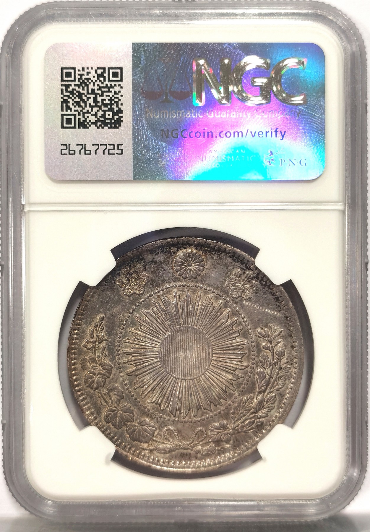 博洋堂世界钱币拍卖第048期（全场包邮） NGC AU 日本明治三年龙洋一圆银币，彩浆，小划伤非常可惜