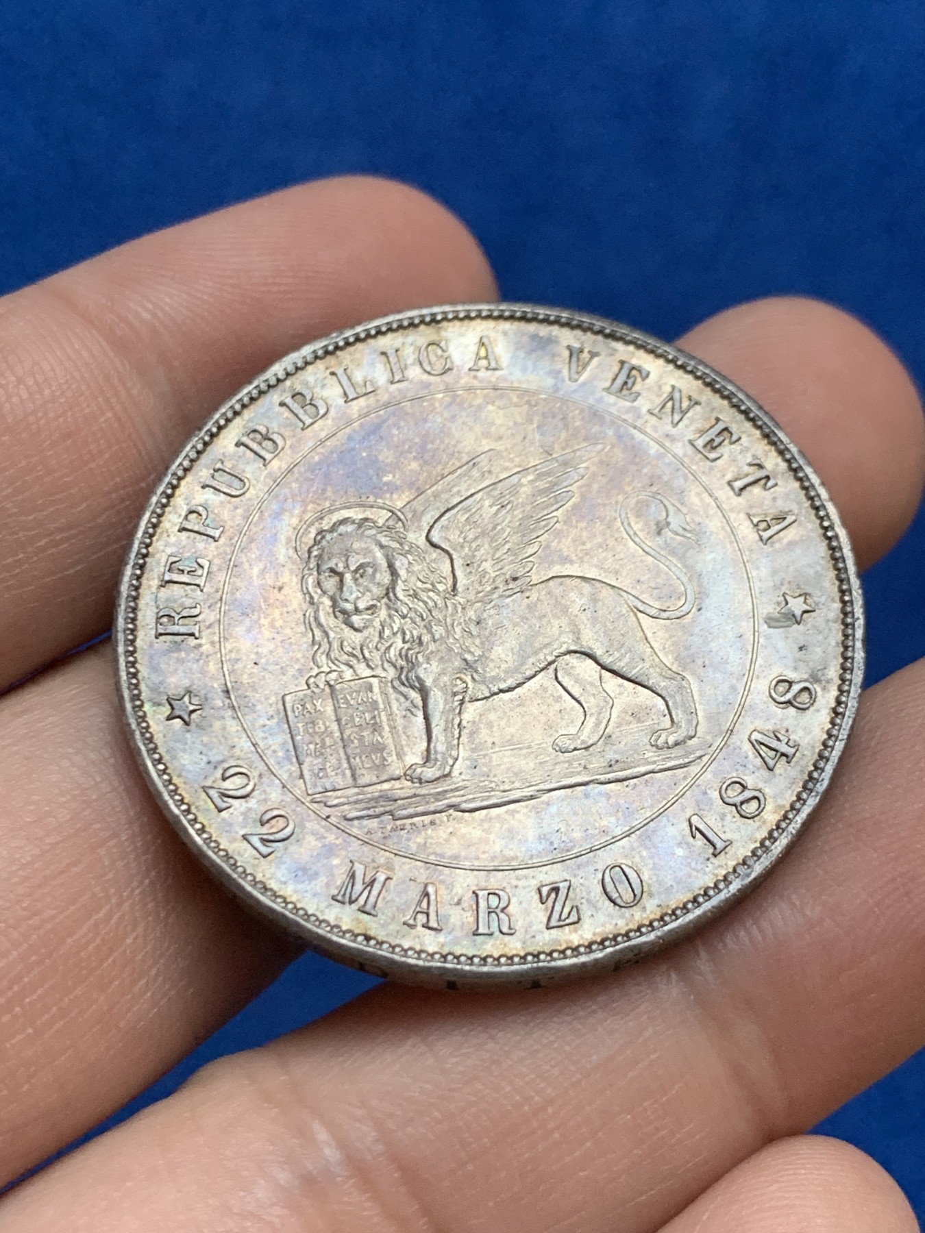 《竞宝斋》第207场-周日，周一 2场 (全场包邮) 1848年意大利威尼斯5里拉飞狮银币，au+状态 名誉品 包浆也不错