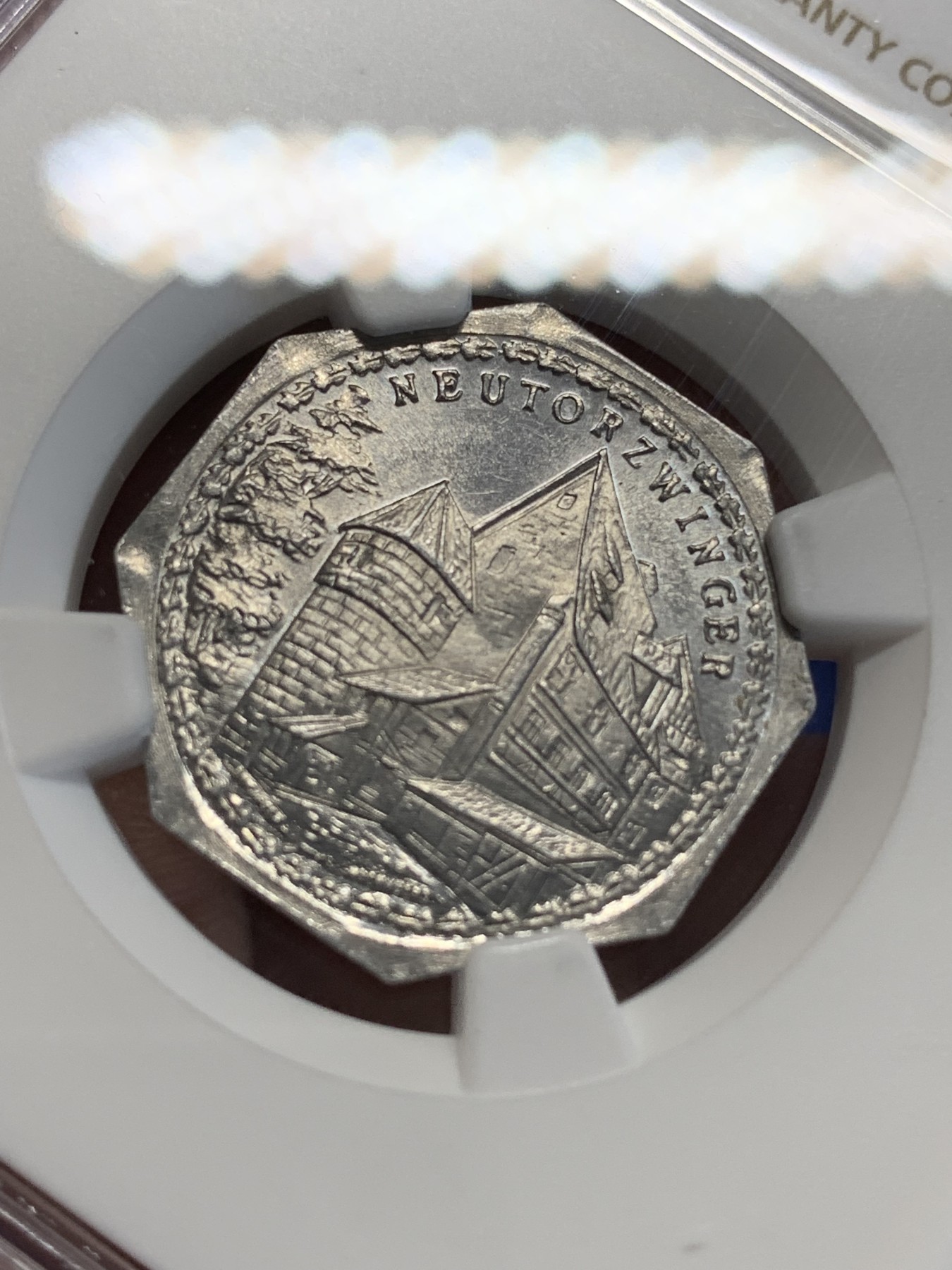 《竞宝斋》第207场-周日，周一 2场 (全场包邮) NGC-MS65 1920年德国紧急状态时期纽伦堡20芬尼 景观代币