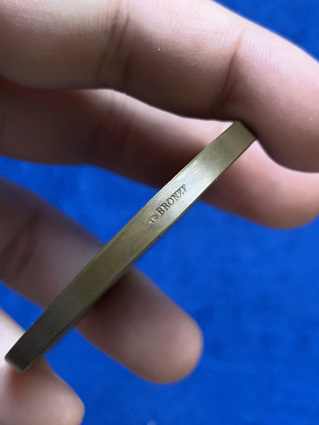 《竞宝斋》第207场-周日，周一 2场 (全场包邮) 法国1900年国际博览会铜章（原盒） 直径：53.3mm  重量：70gr 边铭：丰饶角＋铜标