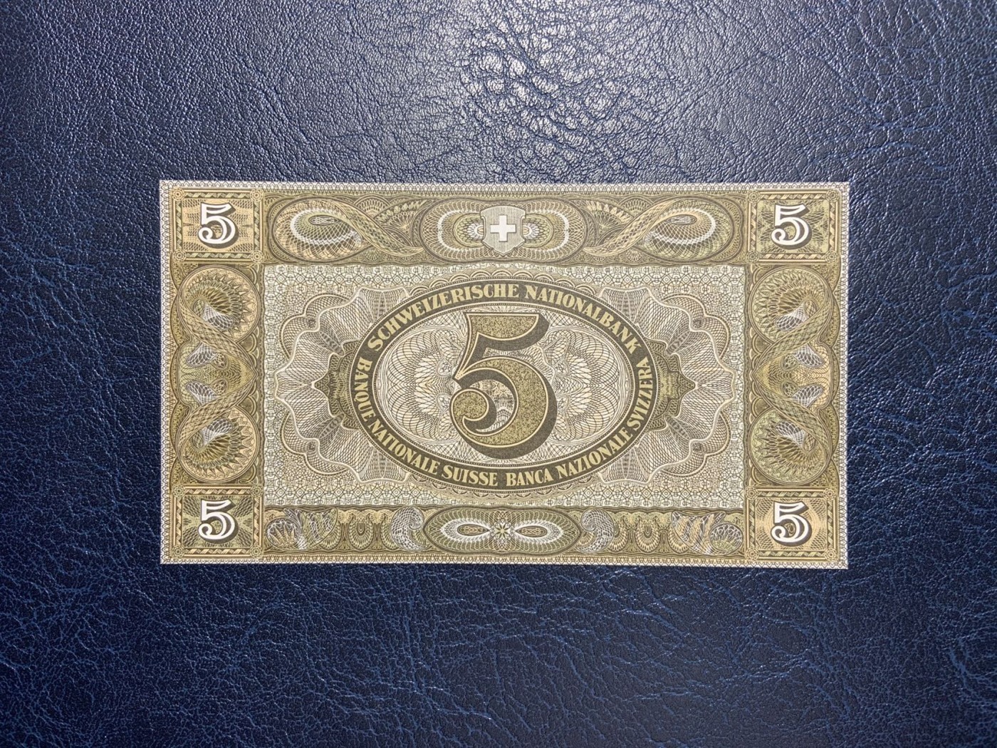 收藏联盟Quantum Auction 第297期拍卖  瑞士1952年5法郎 品相全新UNC 稀少全新 号码无4