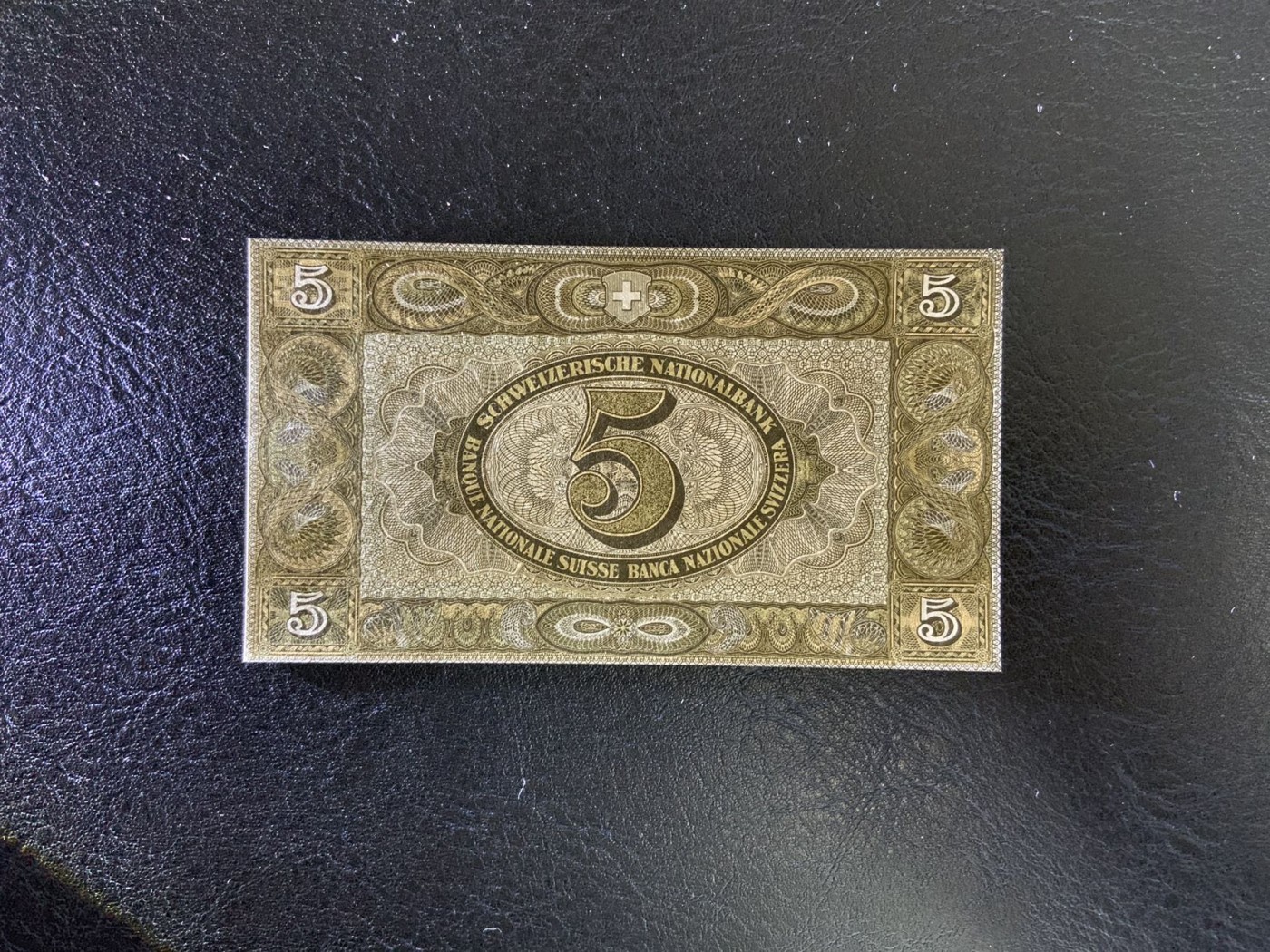 收藏联盟Quantum Auction 第297期拍卖  瑞士1952年5法郎 品相全新UNC 稀少全新 号码无4