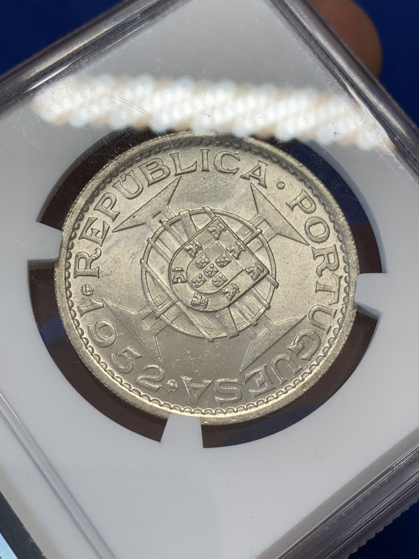 《竞宝斋》第207场-周日，周一 2场 (全场包邮) NGC-MS66 中国澳门1952年5元银币 热门品种 高等级分数