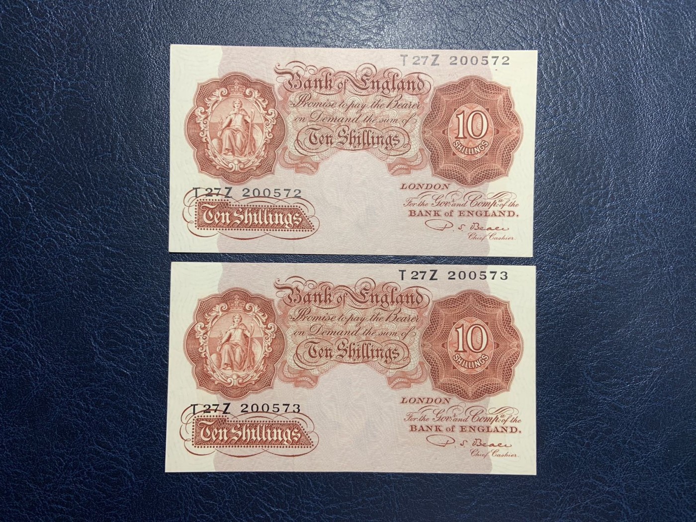 收藏联盟Quantum Auction 第297期拍卖  英国1949年10先令两连号 品相AU 早期版本