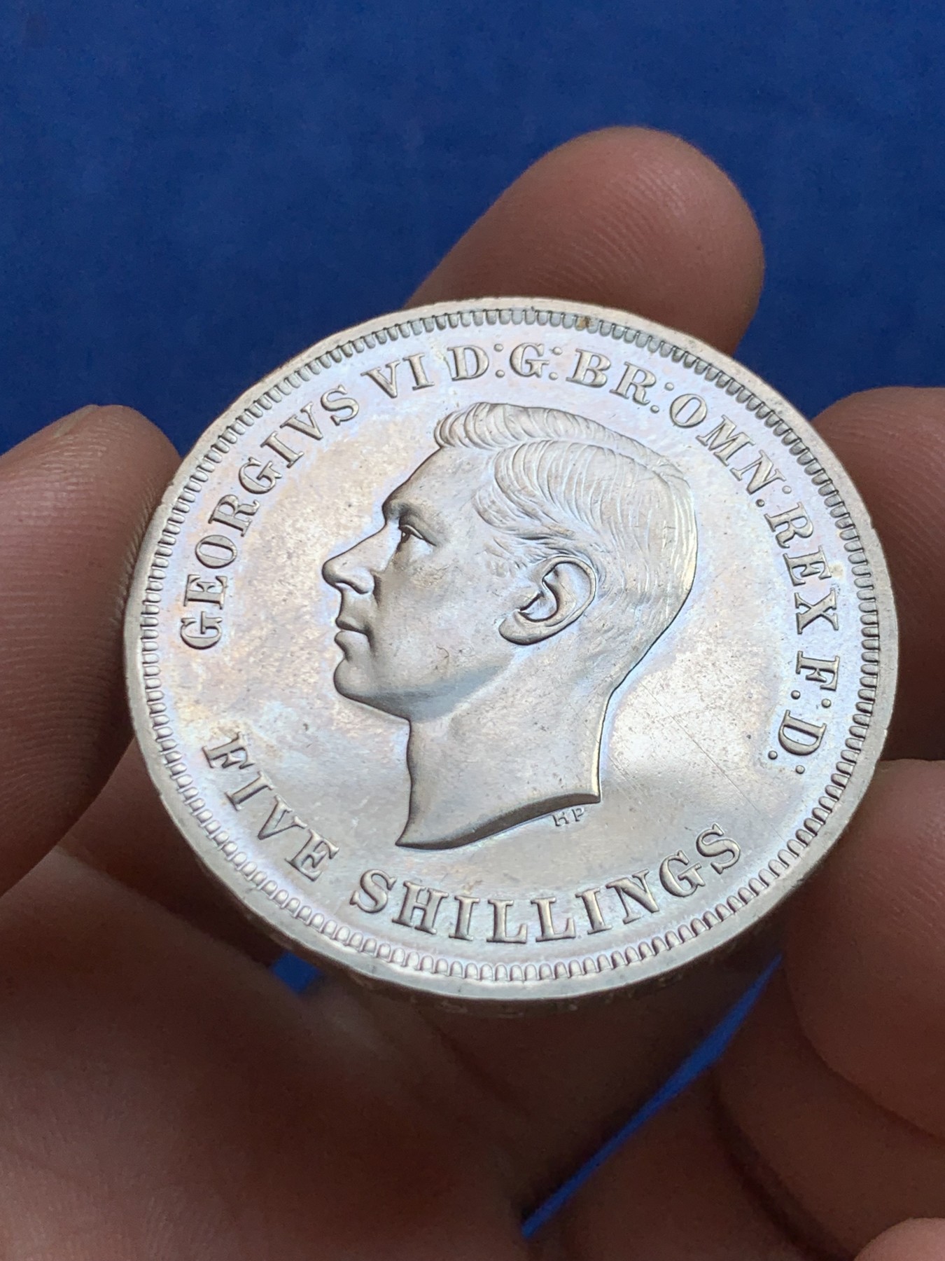 《竞宝斋》第207场-周日，周一 2场 (全场包邮) 英国1951年乔治六世 最后的马剑克朗型纪念币 盒证全 绿盒少见