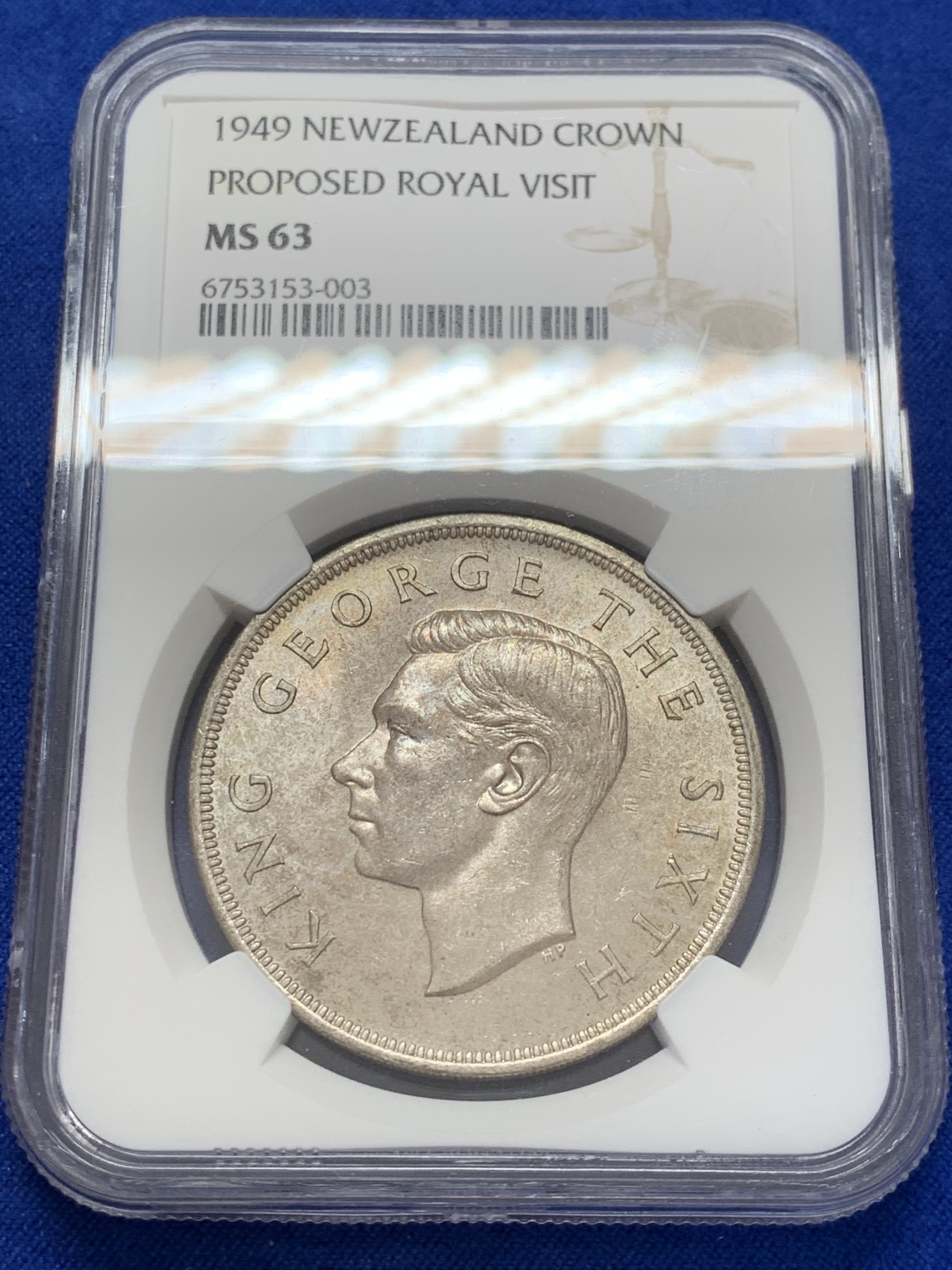 《竞宝斋》第207场-周日，周一 2场 (全场包邮) NGC-MS63 新西兰1949年乔六皇家访问1克朗大银币 高分好状态