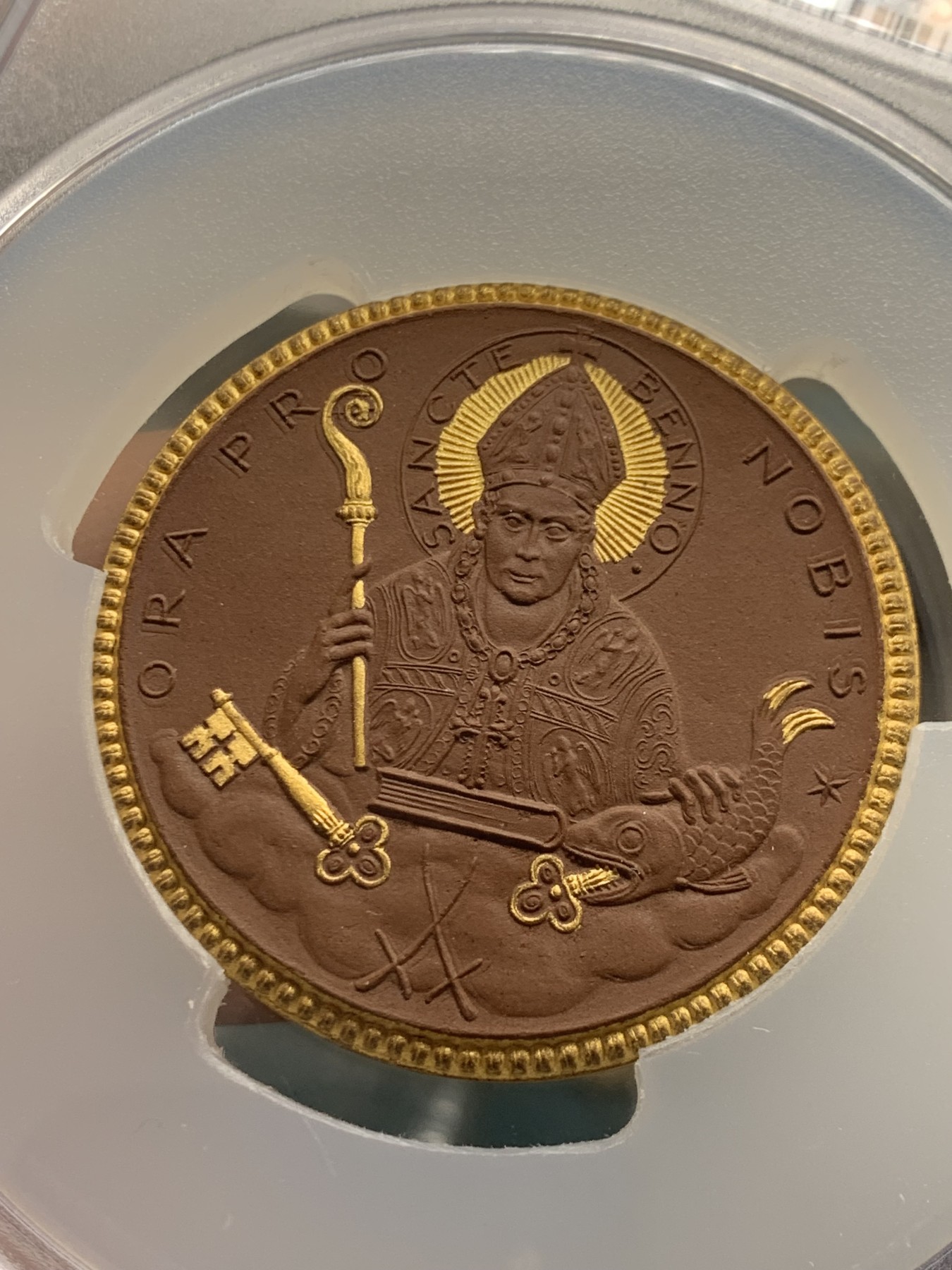 《竞宝斋》第207场-周日，周一 2场 (全场包邮) PCGS MS66 德国1921魏玛教区主教点金陶瓷币 唯一冠军分 大盒