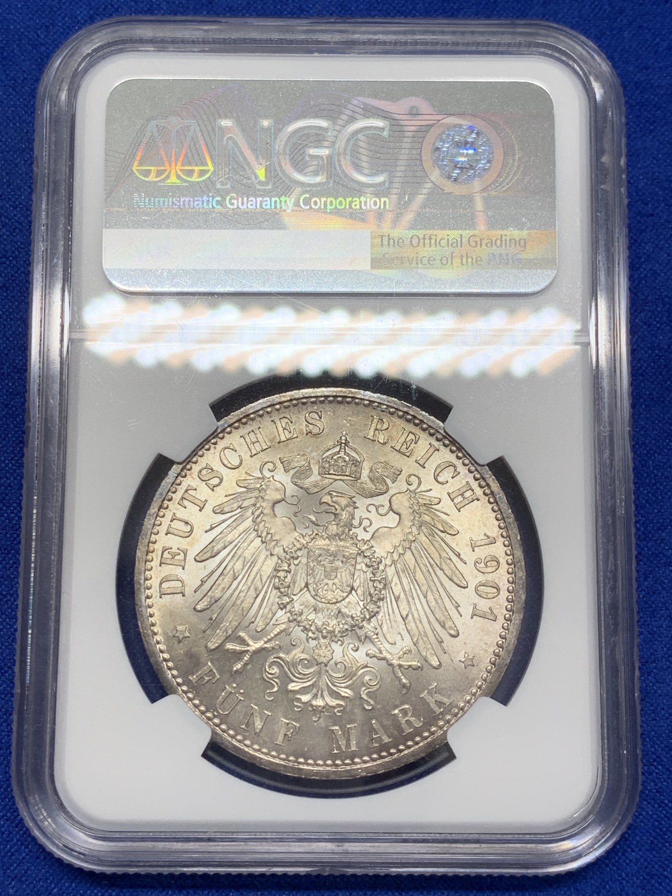 《竞宝斋》第207场-周日，周一 2场 (全场包邮) NGC-MS64 德国 普鲁士1901A 建国 5马克纪念银币 五马克人气品种卷首彩 光度好 难得