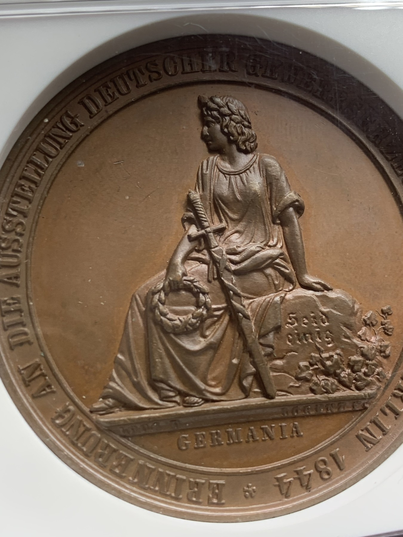 《竞宝斋》第207场-周日，周一 2场 (全场包邮) NGC MS65 德国1844柏林工业博览会铜章 亚军分 两面高浮雕都好看