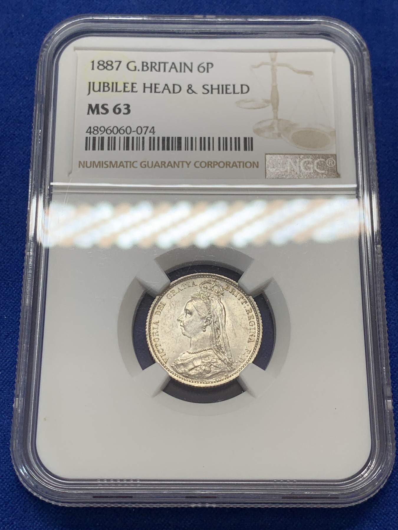 《竞宝斋》第207场-周日，周一 2场 (全场包邮) NGC-MS63 英国1887年维多利亚高冠6便士银币 盾徽撤回版