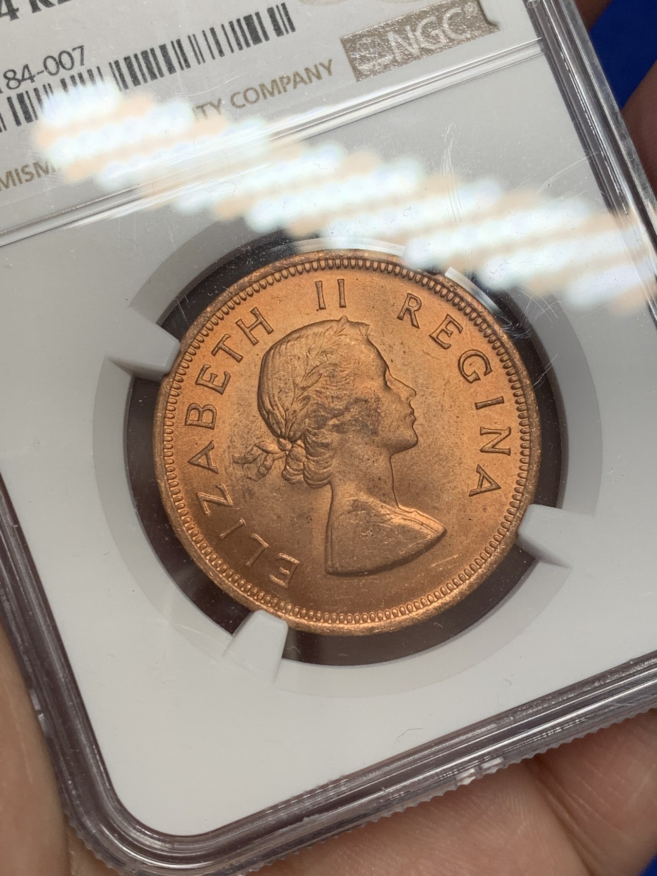 《竞宝斋》第207场-周日，周一 2场 (全场包邮) NGC-MS64 伊丽莎白二世1960年英属南非一便士铜币一枚，光度好收藏一步到位