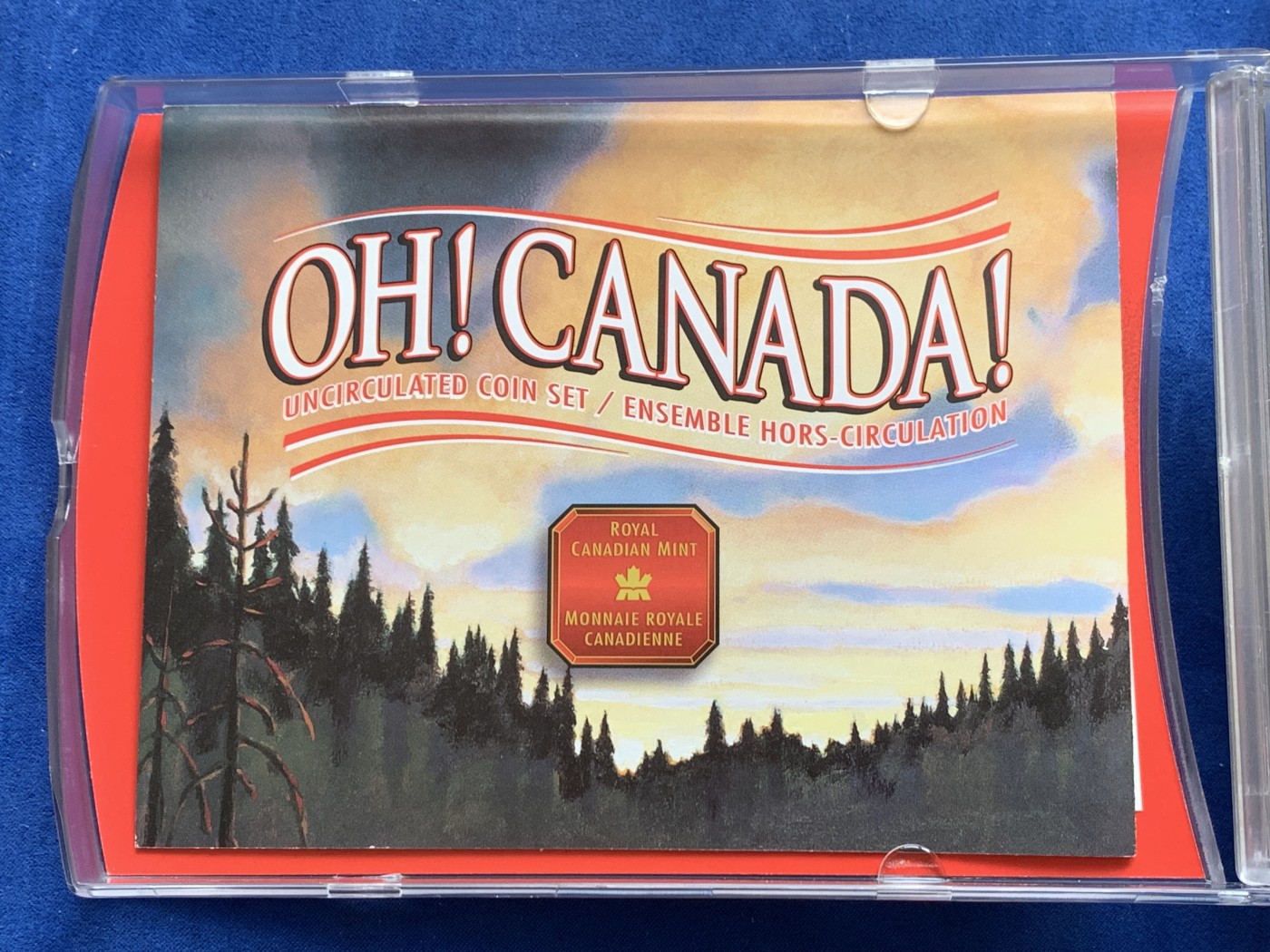 《竞宝斋》第207场-周日，周一 2场 (全场包邮) 加拿大 2000千禧年UNC套币 7枚（含2加元双金属币，带盒子）