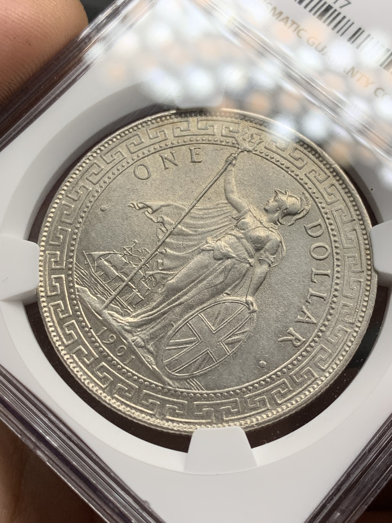 《竞宝斋》第207场-周日，周一 2场 (全场包邮) NGC-UNC 英国 1901 站洋银币 不错的年份 裸币来价高 送的美国评级 随缘拍吧