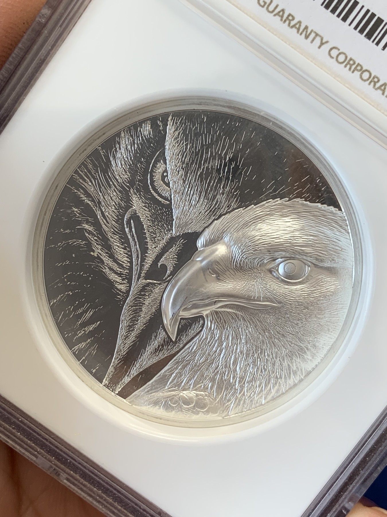 《竞宝斋》第207场-周日，周一 2场 (全场包邮) NGC PF70 满分 蒙古2020双面高浮雕雄鹰1盎司 31.1克 999银 克劳斯世界硬币大奖最佳创意币提名