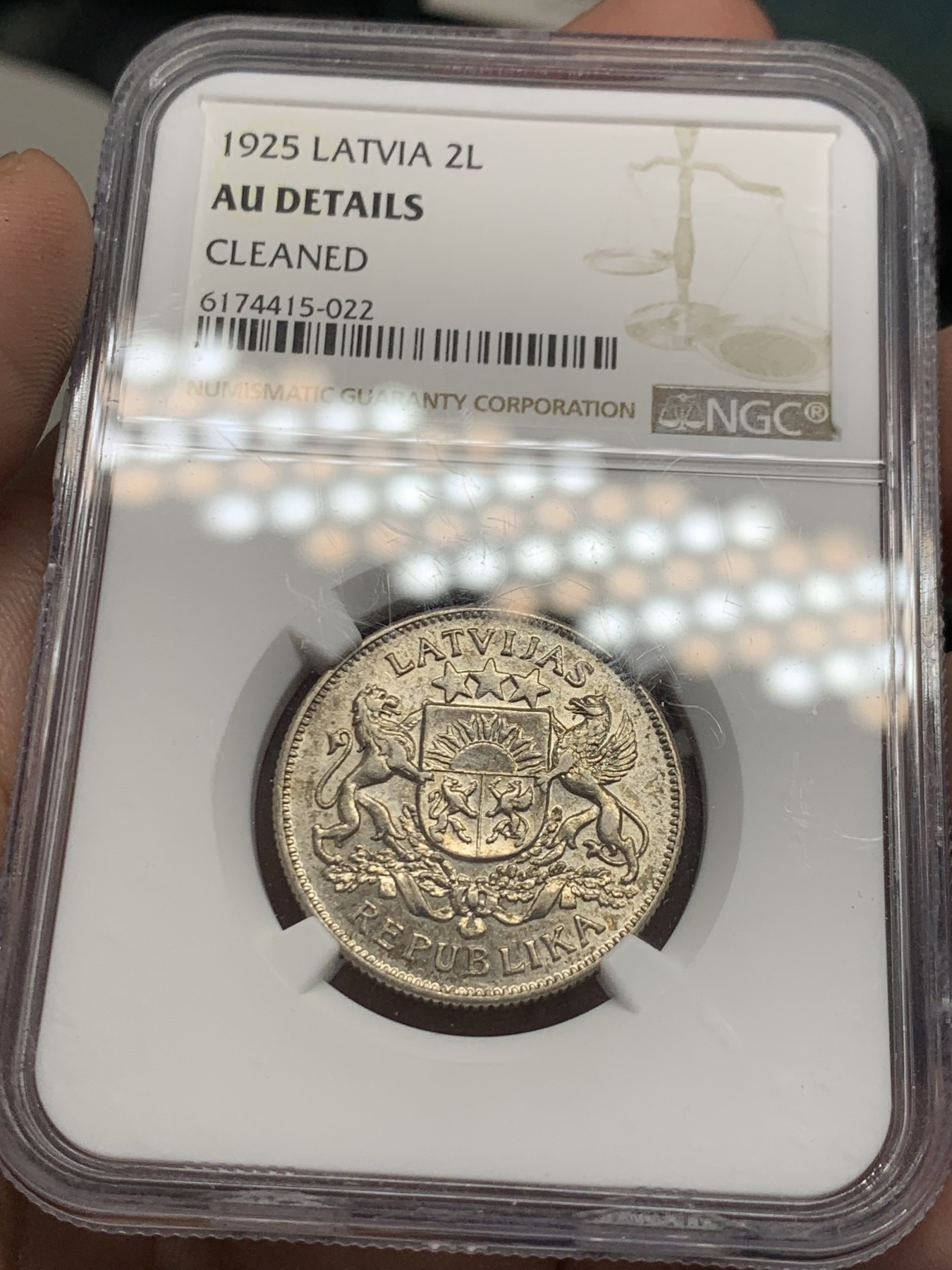 《竞宝斋》第207场-周日，周一 2场 (全场包邮) 4枚1组 NGC-AU拉脱维亚1925年2拉特银币，NGC-AU巴勒斯坦1935年50米尔银币，NGC-XF蒙古1937年20蒙戈镍币，NGC-VF30尼泊尔1906年莫哈银币，