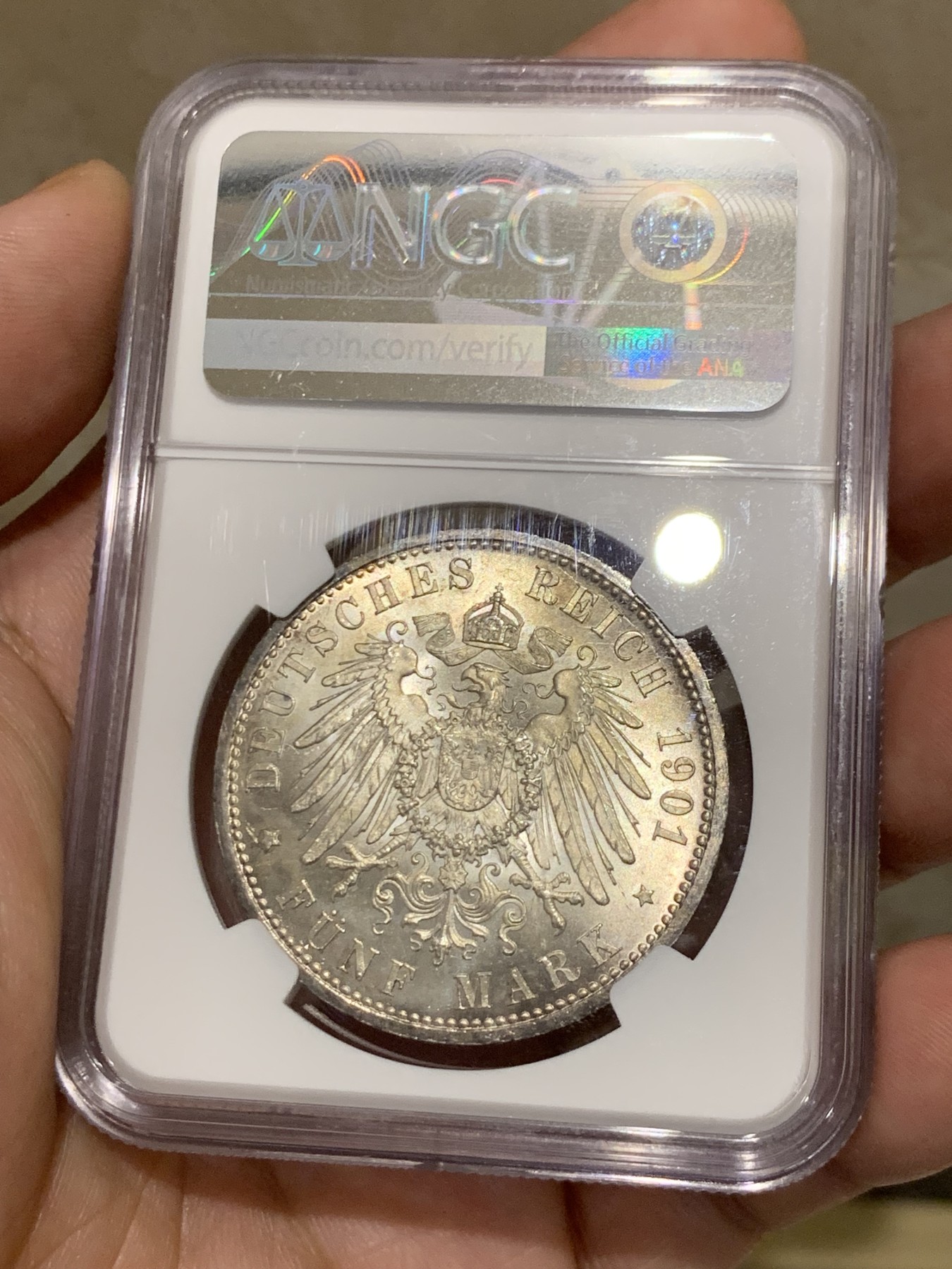 《竞宝斋》第207场-周日，周一 2场 (全场包邮) NGC-MS64 德国 普鲁士1901A 建国 5马克纪念银币 五马克人气品种卷首彩 光度好 难得