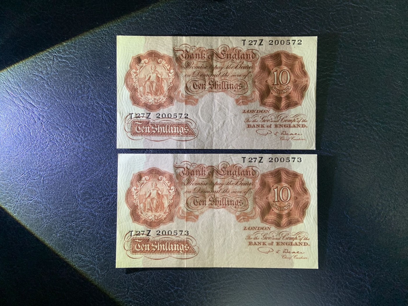 收藏联盟Quantum Auction 第297期拍卖  英国1949年10先令两连号 品相AU 早期版本