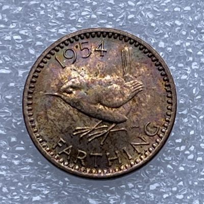 【铜匠收藏】第『58』精品币 精制币 银币 套币《接受代拍 代送NGC评级》 - 1954 英国 女王 氧化彩 1法新 铜币