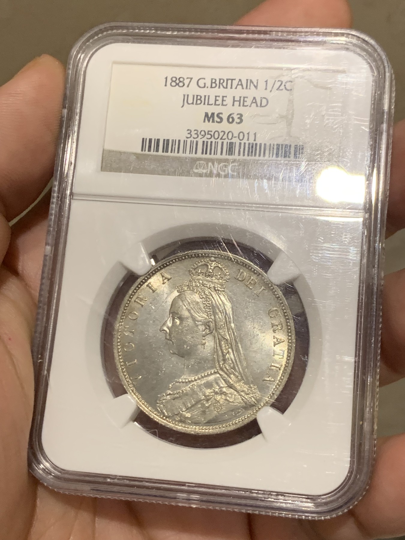 《竞宝斋》第207场-周日，周一 2场 (全场包邮) NGC-MS63 英国1887年维多利亚高冠1/2克朗 半克朗 老盒好转光 实物更好