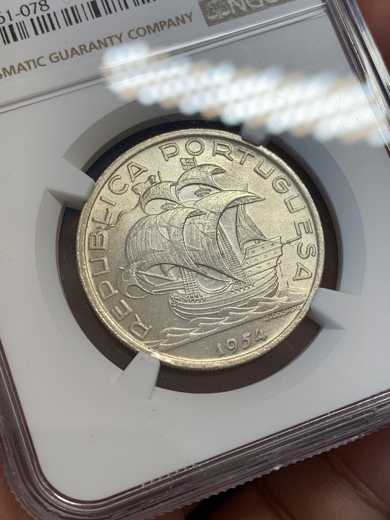 《竞宝斋》第207场-周日，周一 2场 (全场包邮) NGC-MS64 葡萄牙1954年大帆船10埃斯库多银币