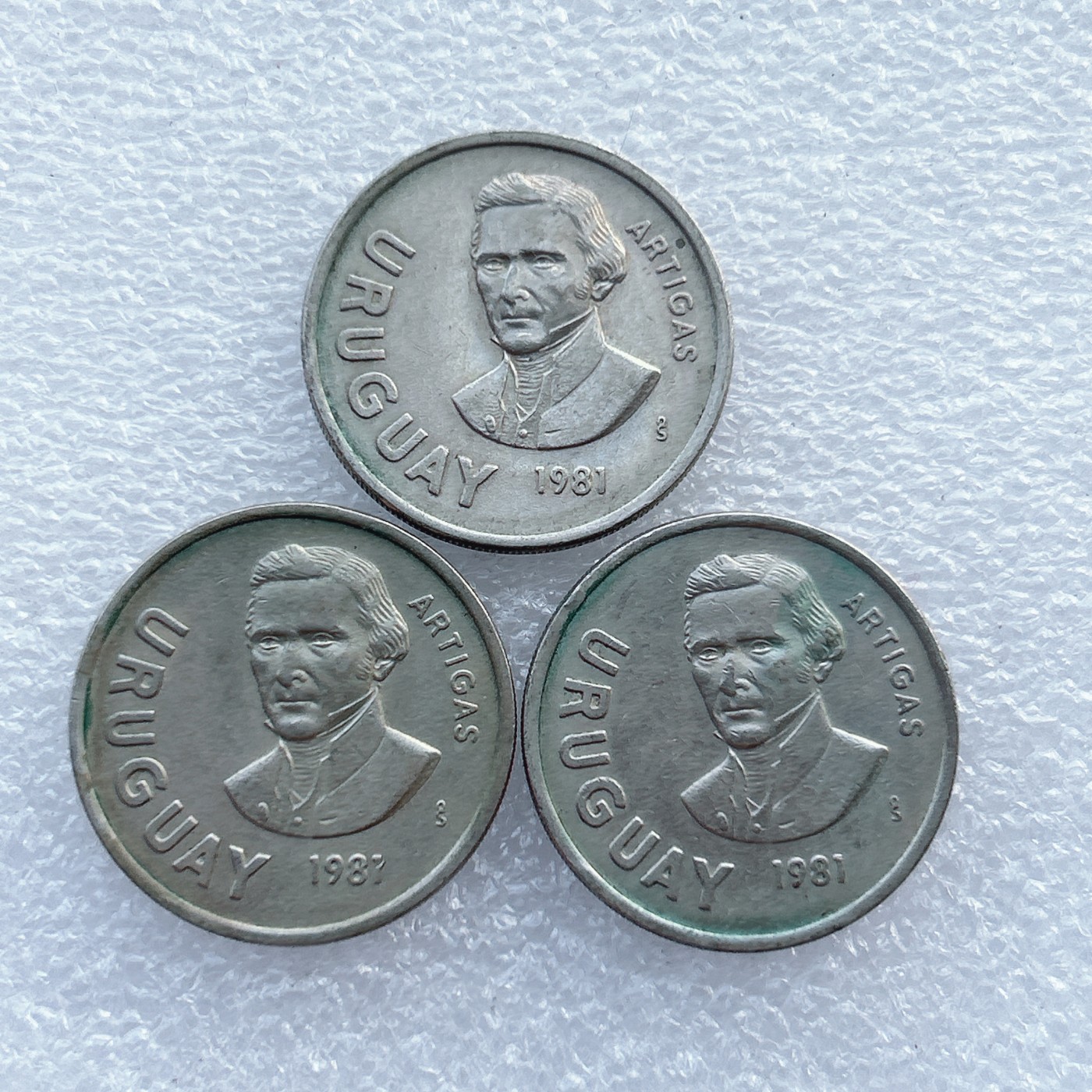 全场一元起拍 世界钱币散币场 第30期 乌拉圭1981年10比索3枚