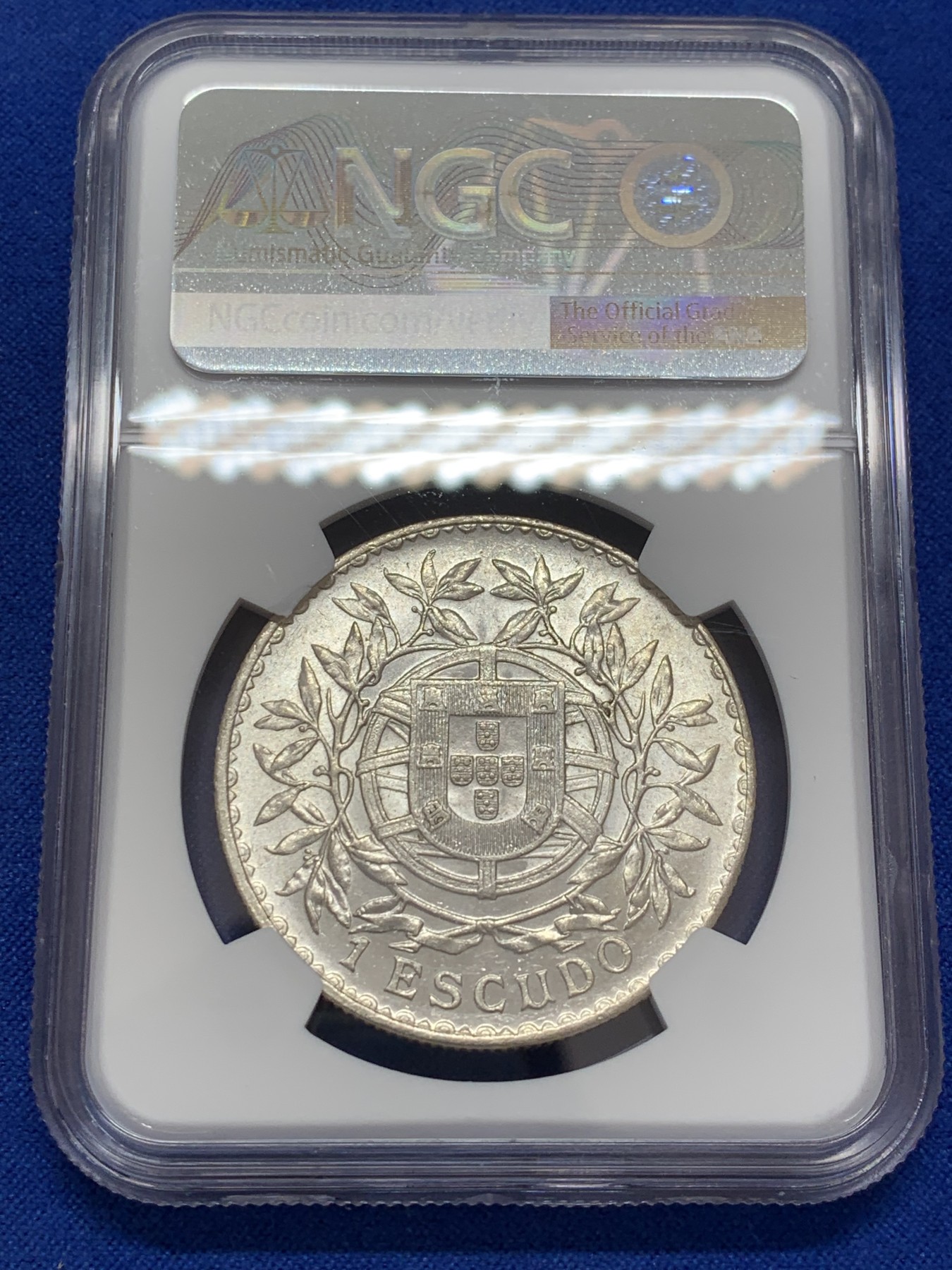 《竞宝斋》第207场-周日，周一 2场 (全场包邮) NGC MS61 葡萄牙1915年女神1埃斯库多大银币