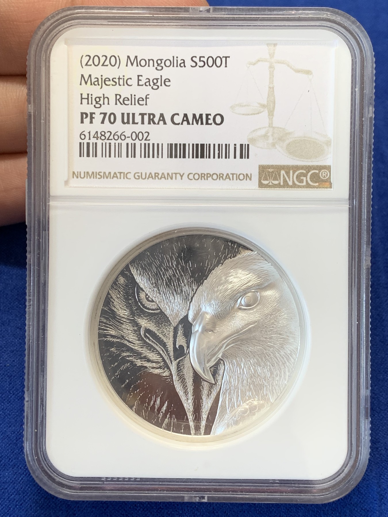 《竞宝斋》第207场-周日，周一 2场 (全场包邮) NGC PF70 满分 蒙古2020双面高浮雕雄鹰1盎司 31.1克 999银 克劳斯世界硬币大奖最佳创意币提名