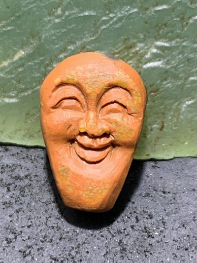精美亚光战国红玛瑙手工俏色巧雕笑口常开一体佛头三通一个 - 精美亚光战国红玛瑙手工俏色巧雕笑口常开一体佛头三通一个