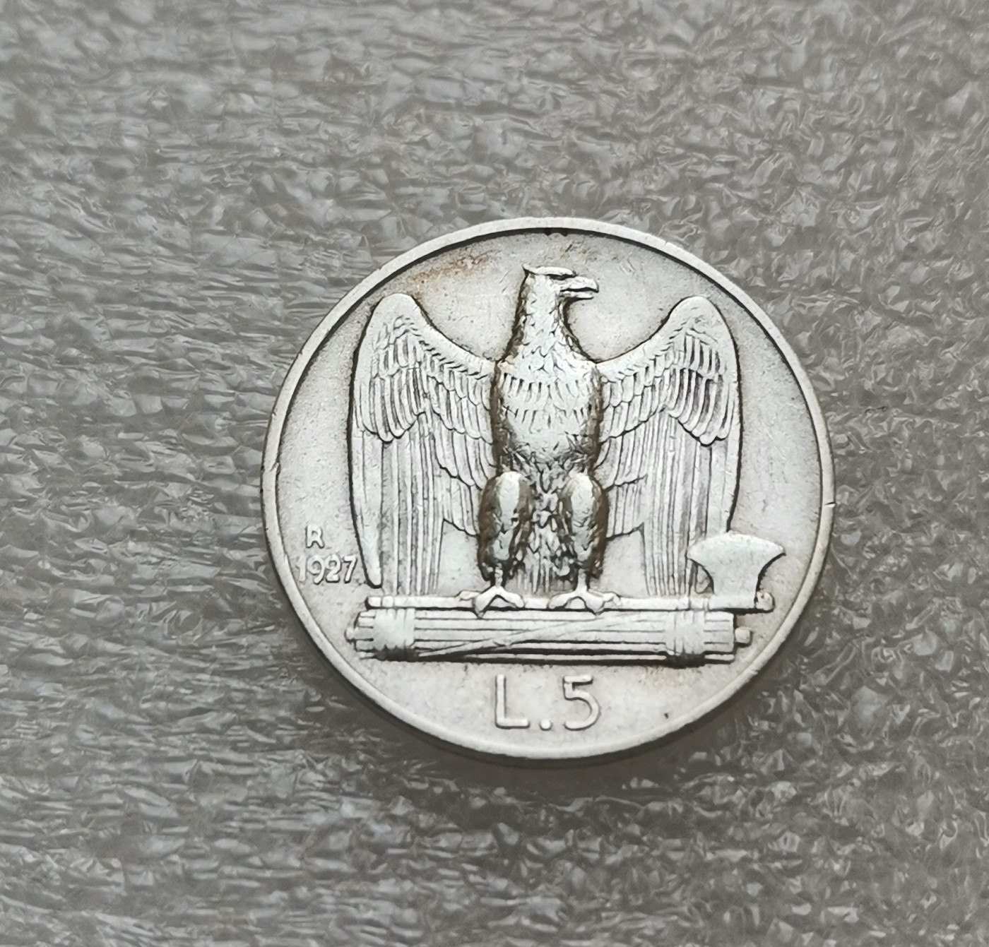 瓶子🏺第114期拍卖会  意大利1927年鹰束斧5里拉银币