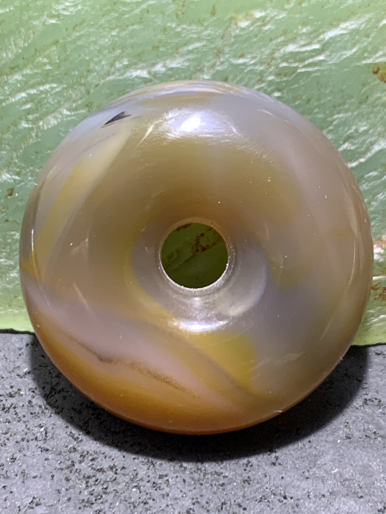 精美高玉化巴西玛瑙面包圈平安扣一个，