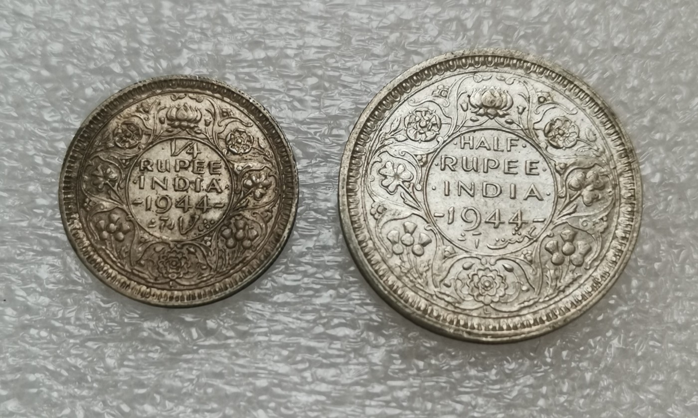 瓶子🏺第114期拍卖会  英属印度1944年1/2和1/4卢比银币