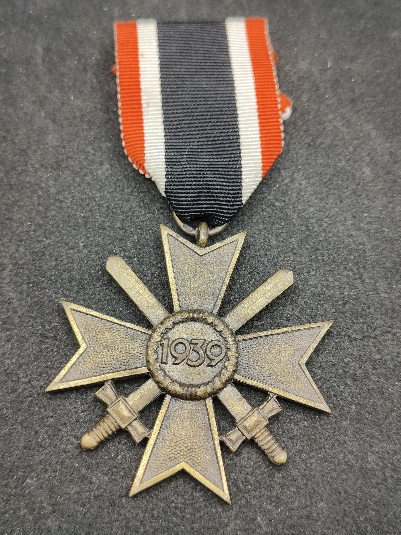 全场0元起拍 第101期 咸鱼国勋章拍卖专场 10月22日（周日）下午6：00开始 德三磨标版 57战功十字勋章