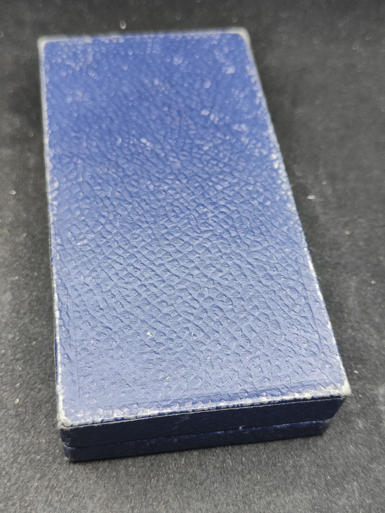 全场0元起拍 第101期 咸鱼国勋章拍卖专场 10月22日（周日）下午6：00开始 早期皮盒 东德人民军 五年服役章