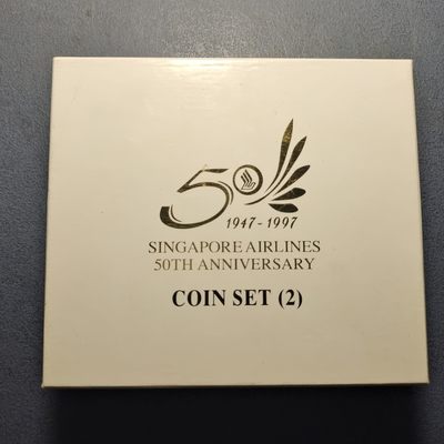 【全场包邮】纯粹捡漏拍465场 - 【少见】新加坡1997年新航50周年银镍特别礼盒装套币-含烤漆高档礼盒+特制精制镀金纪念章-盒证全-量3800