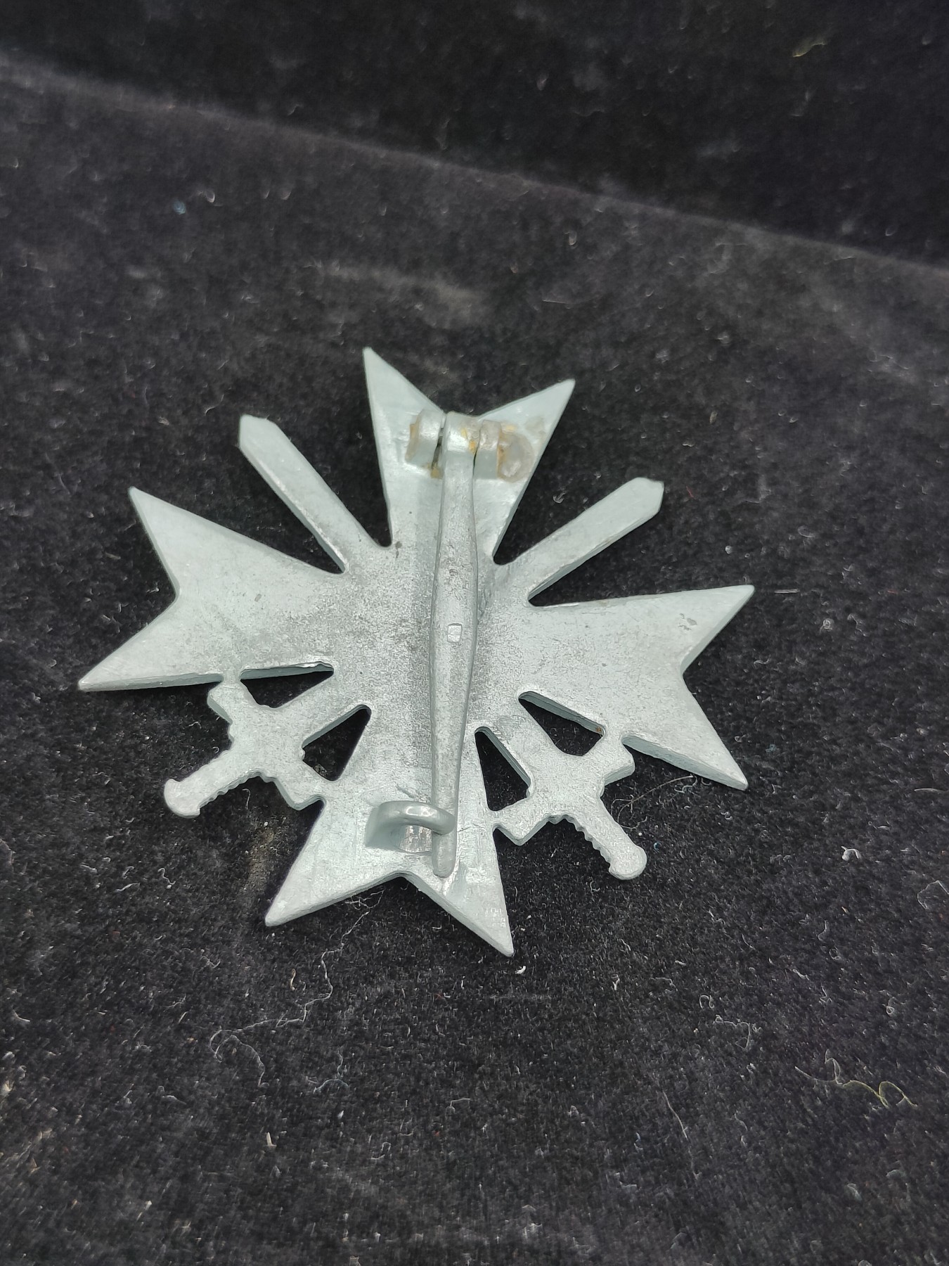 全场0元起拍 第101期 咸鱼国勋章拍卖专场 10月22日（周日）下午6：00开始 39版 德国一级战功十字 4厂 锌制