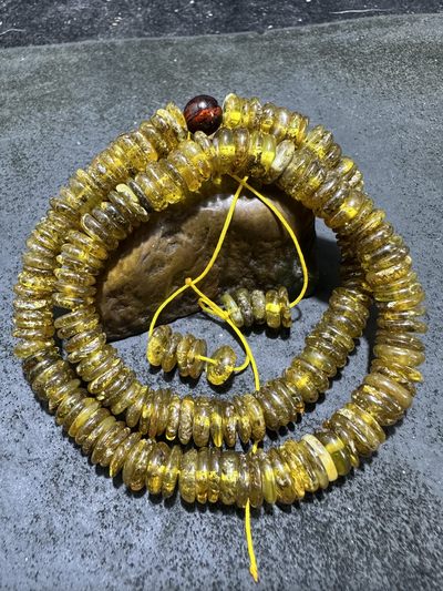 药珀随形隔片手持一条， - 药珀随形隔片手持一条，