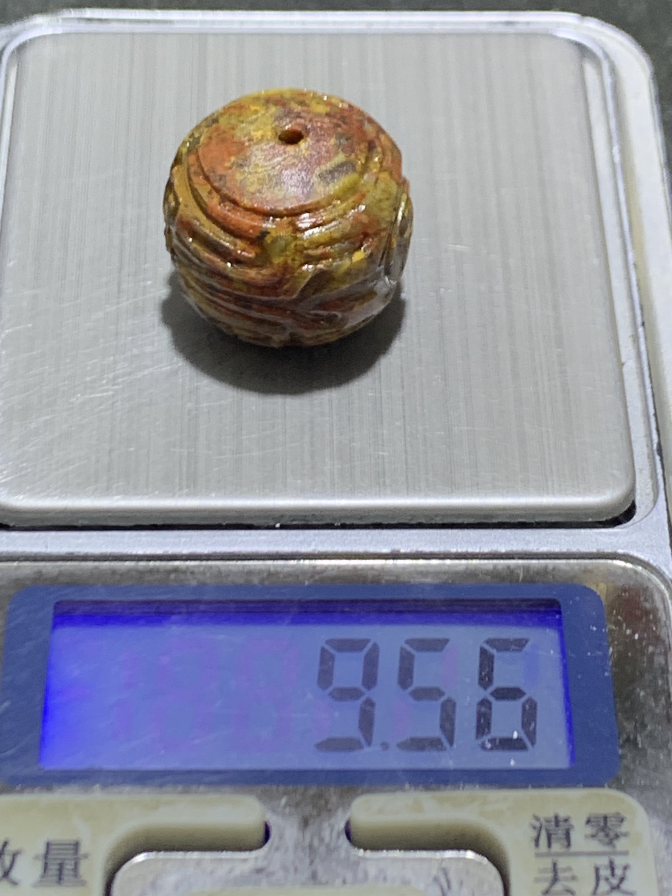 精美亚光草花纹战国红玛瑙手工雕刻回纹珠一颗！