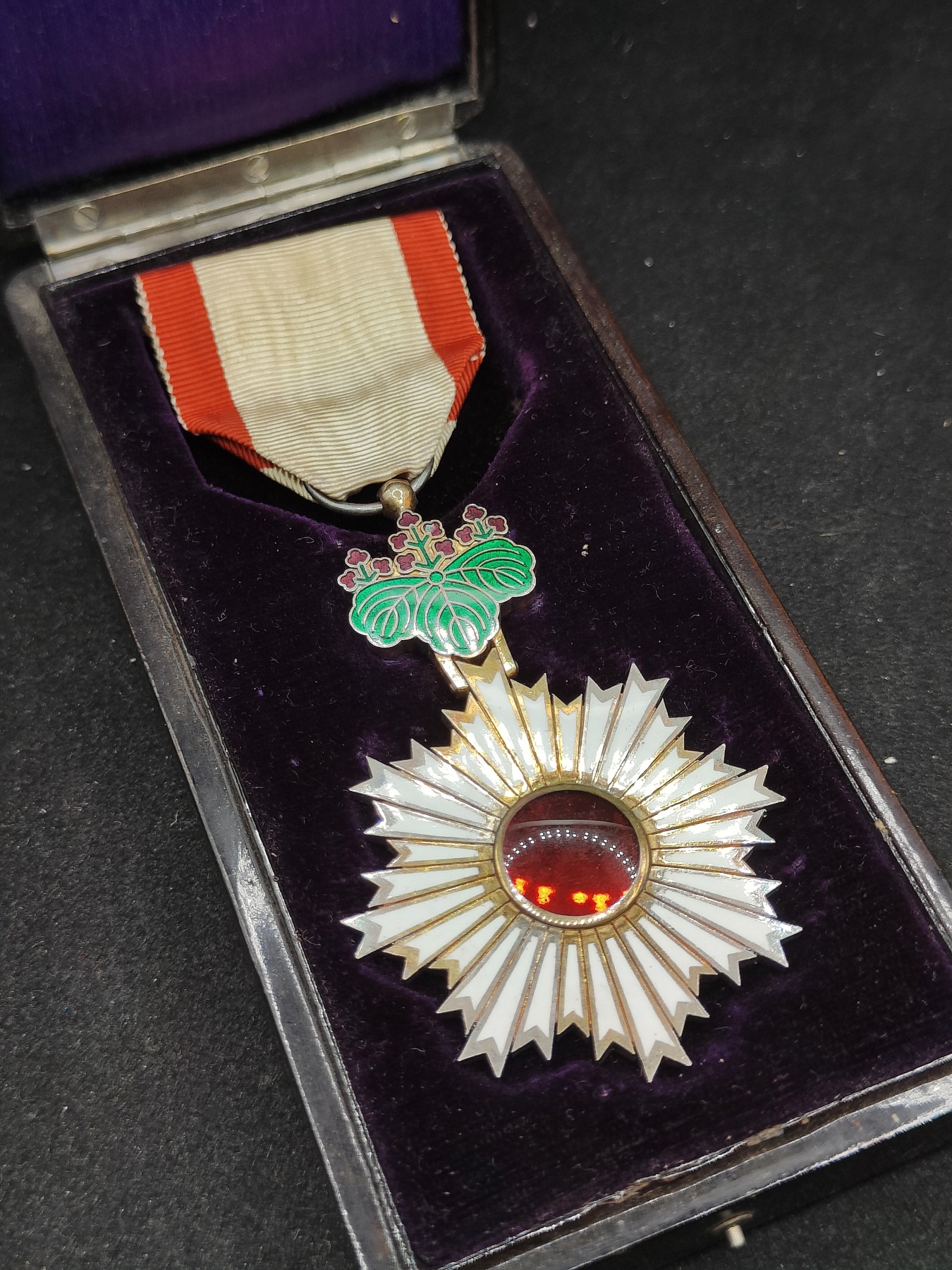 全场0元起拍 第101期 咸鱼国勋章拍卖专场 10月22日（周日）下午6：00开始 明治时期日本五等旭日章 银制鎏金