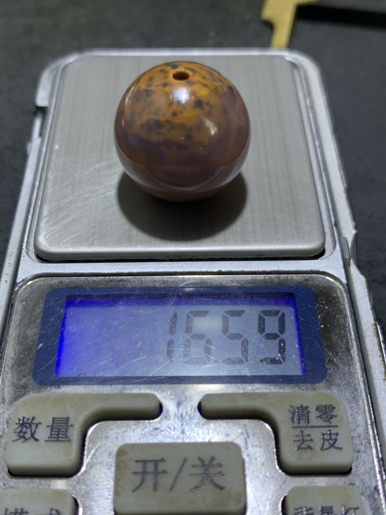 精美糖心冻料战国红玛瑙圆珠一颗！
