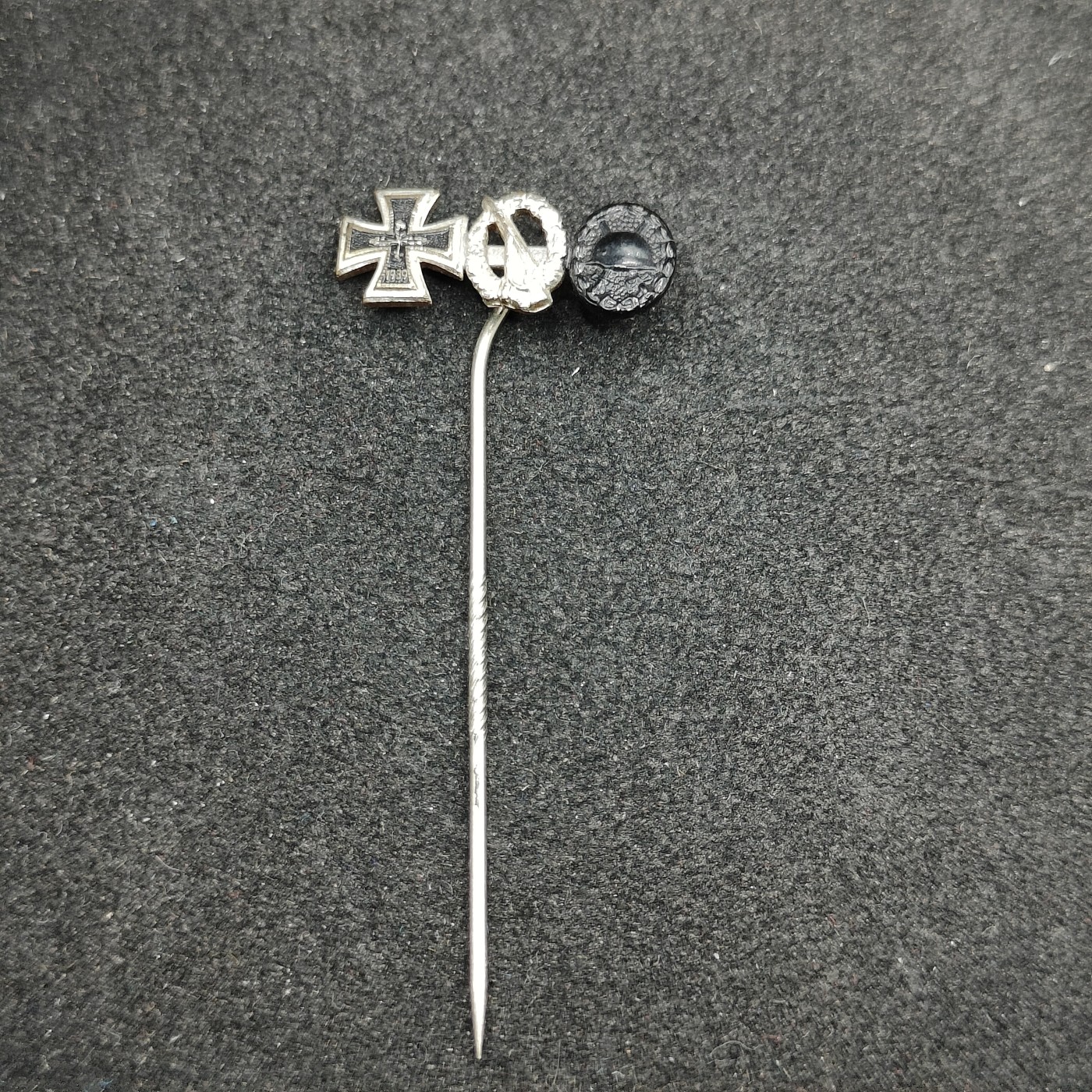 全场0元起拍 第101期 咸鱼国勋章拍卖专场 10月22日（周日）下午6：00开始 德国 57版 三连迷你章 铁十字 黑战伤 步兵突击