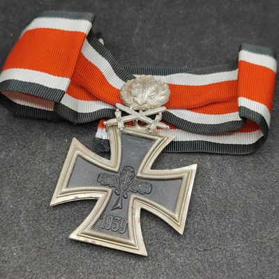 全场0元起拍 第101期 咸鱼国勋章拍卖专场 10月22日（周日）下午6：00开始 - 稀少 德国 57版 RK 三层铁芯结构 橡叶双剑饰骑士铁十字勋章