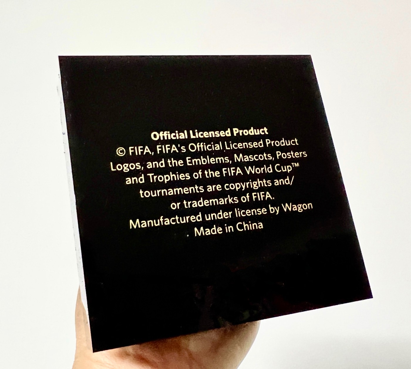 零元拍：蒙牛全球首席形象大使莱昂内尔-梅西签名蒙牛赞助商版FIFA官方收藏大力神杯