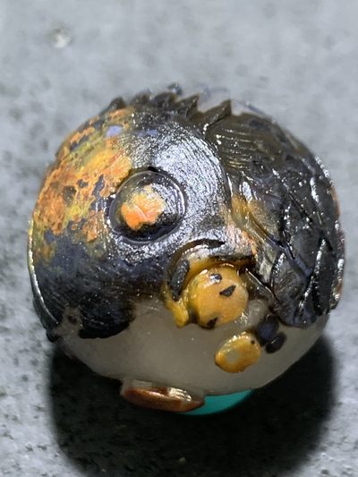 精美亚光高润度冰飘战国红玛瑙手工俏色巧雕鲤鱼戏珠，圆珠一个 - 精美亚光高润度冰飘战国红玛瑙手工俏色巧雕鲤鱼戏珠，圆珠一个