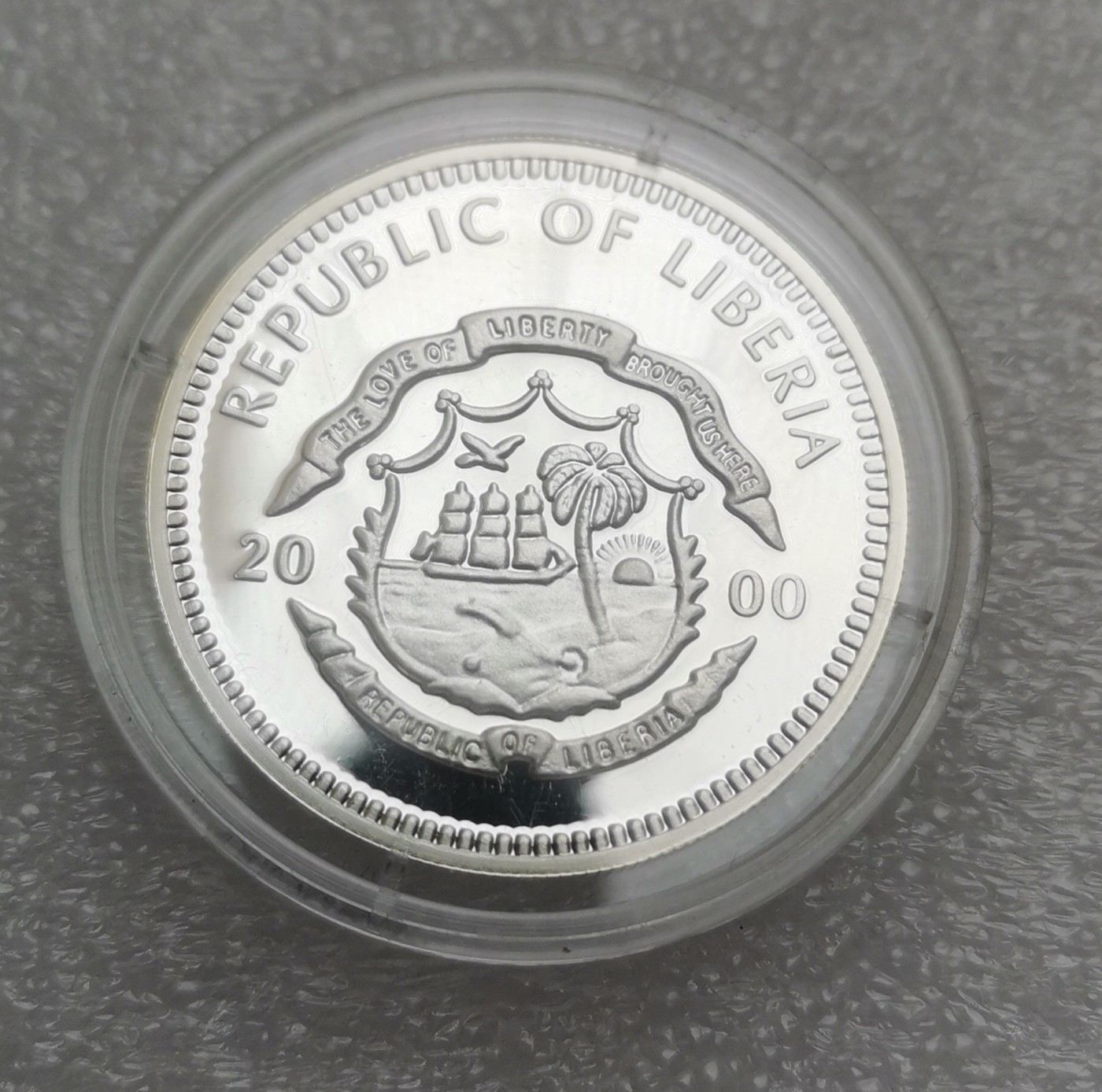 瓶子🏺第114期拍卖会  利比里亚2000年5元野生动物非洲象精制纪念银币