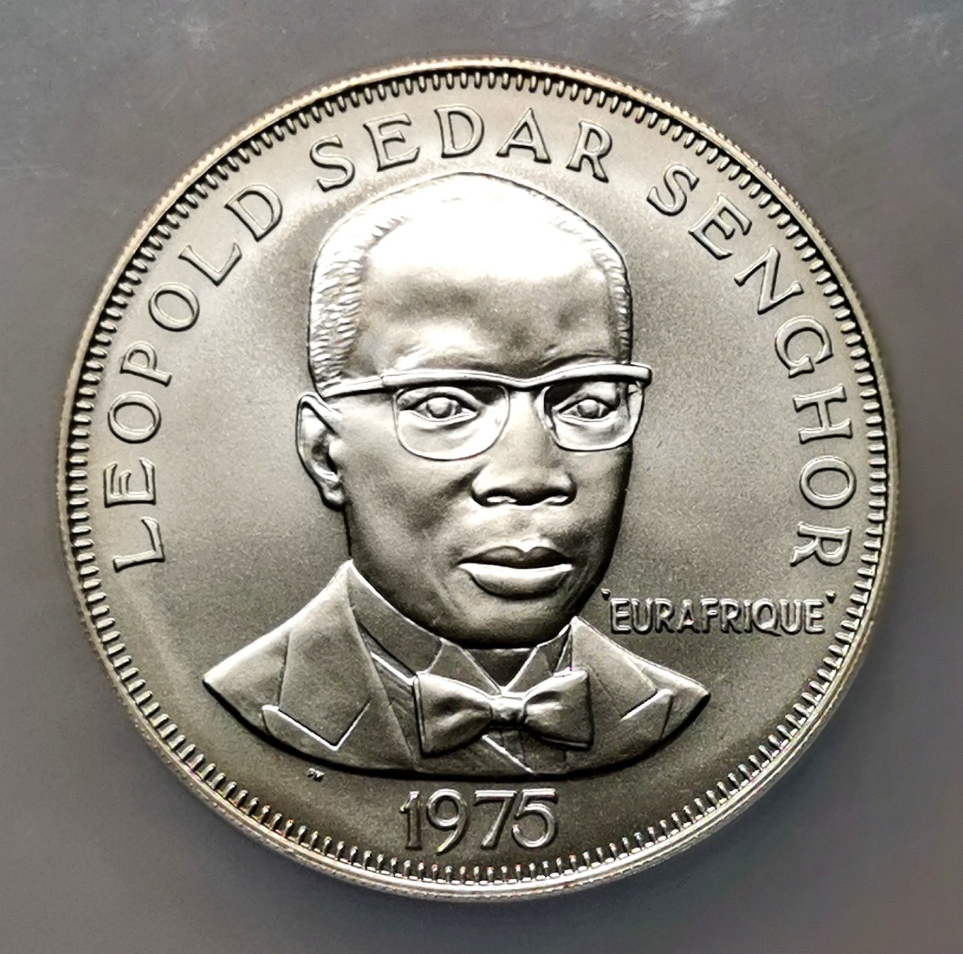 凡希社世界钱币微拍第二百五十一期 1975塞内加尔欧非合作150法郎大银NGC-MS67地图与鸬鹚！