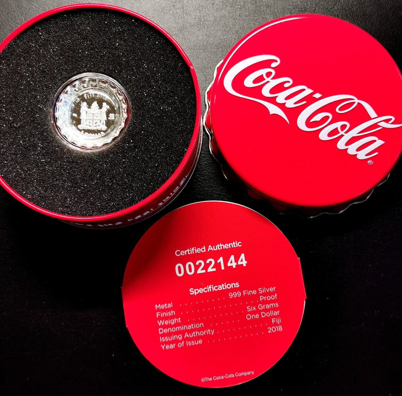凡希社世界钱币微拍第二百五十一期 2018斐济可口可乐瓶盖DOLLAR异形银币原装全品！