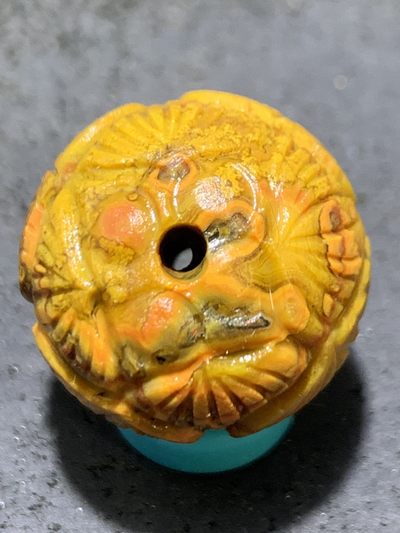 精美亚光冰飘草花纹战国红玛瑙手工雕刻莲花珠一颗！ - 精美亚光冰飘草花纹战国红玛瑙手工雕刻莲花珠一颗！