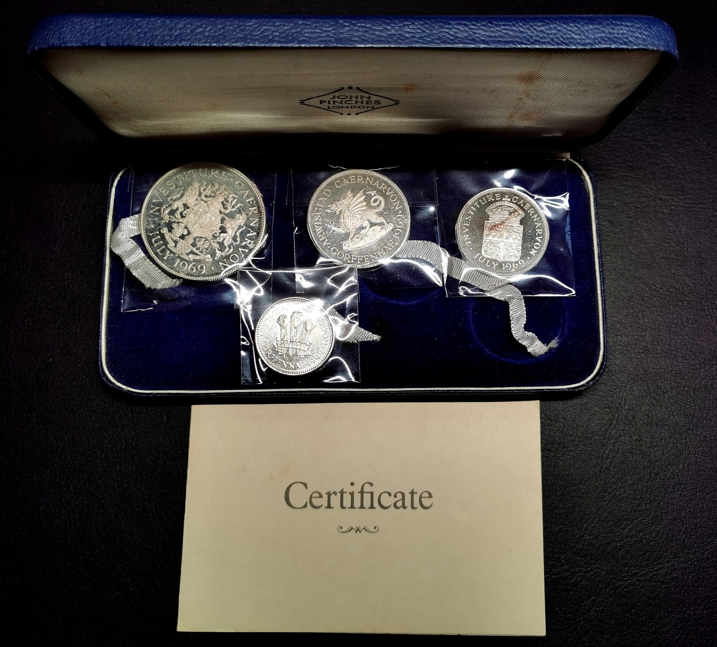 凡希社世界钱币微拍第二百五十一期 1969英国查尔斯授封威尔斯亲王全银纪念章原盒证书！