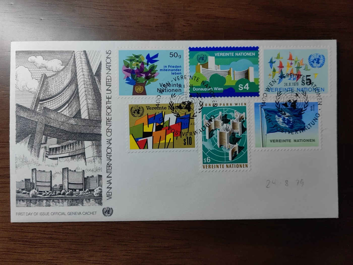 外国邮和小本票精品专场（秒杀和拍卖）第①⑥场 联合国1979年 联合国办事处旗帜建筑纪念邮封