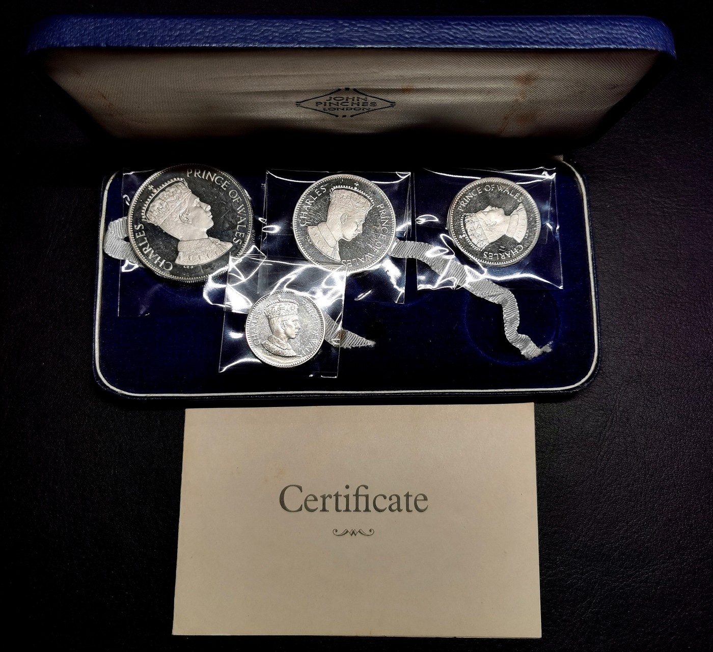 凡希社世界钱币微拍第二百五十一期 1969英国查尔斯授封威尔斯亲王全银纪念章原盒证书！